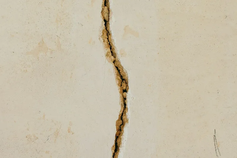 Patch & Crack Repair